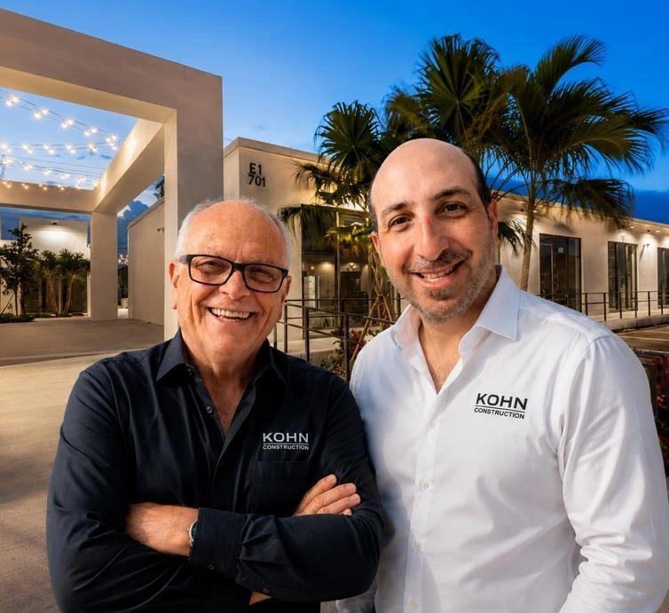 Alberto and Israel Kohn together at a Kohn project