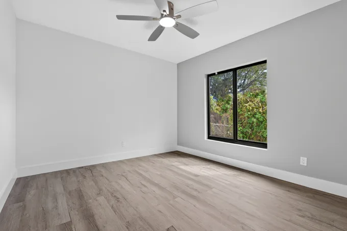 2430 Residence — project photograph 12