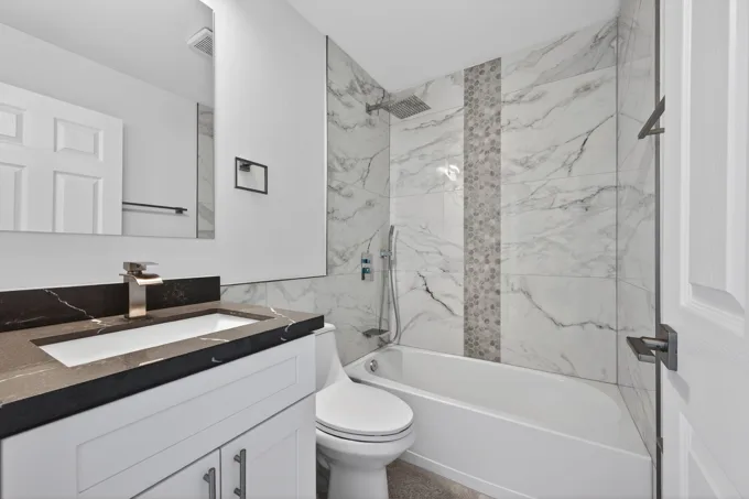 2430 Residence — project photograph 13