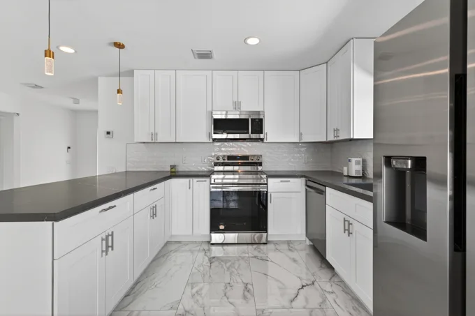 2430 Residence — project photograph 19